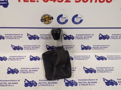 POMELLO E CUFFIA CAMBIO VOLKSWAGEN GOLF VIII 1.5 TSI COD. 5H1711113C VKF - USATO