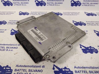 CENTRALINA MOTORE ECU RENAULT TRAFIC MK2 .1.9 DCI COD. 0281010632 - 8200204836 - USATO