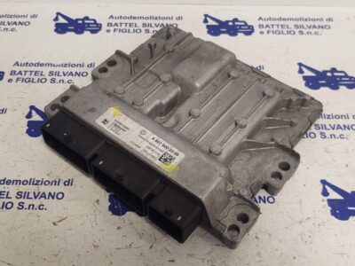 ECU CENTRALINA MOTORE MERCEDES CLASSE A180 W176 COD. A6079002300 - USATO