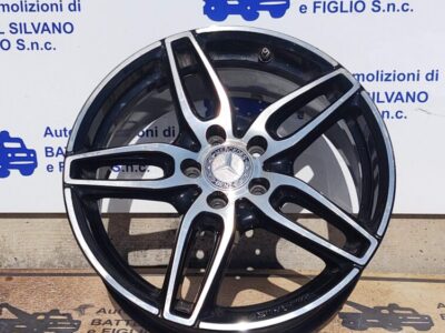 CERCHIO IN LEGA AMG 18 X 7,5 MERCEDES CLASSE A W176 COD. A1764010700 - USATO