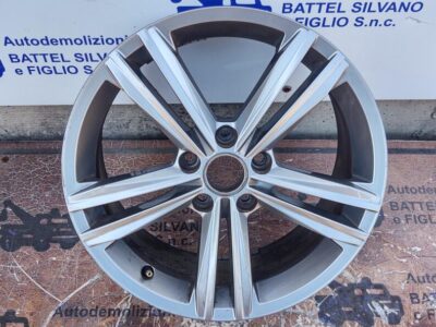 CERCHIO IN LEGA 7" X 17" ORIGINALE VOLKSWAGEN GOLF VII COD. 5G0601025DD - USATO