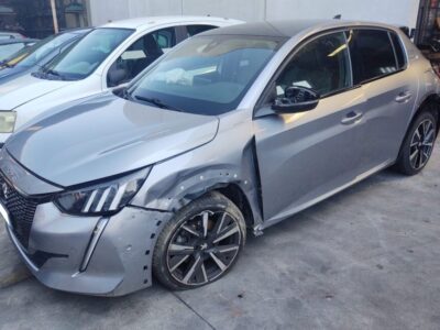 PEUGEOT 208 1.2 PURETECH DEL 2021